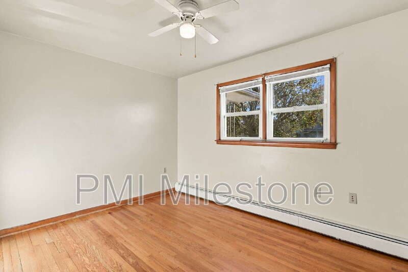 Greencastle House: 105 W Walter Ave