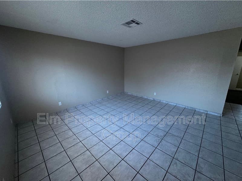 North Las Vegas Condo: 8 Britz Circle - C