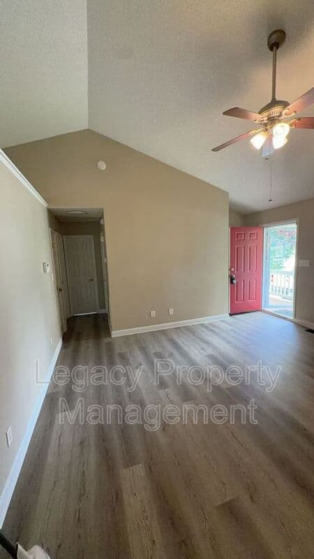 Raleigh House: 4509 Wolf Trap Rd