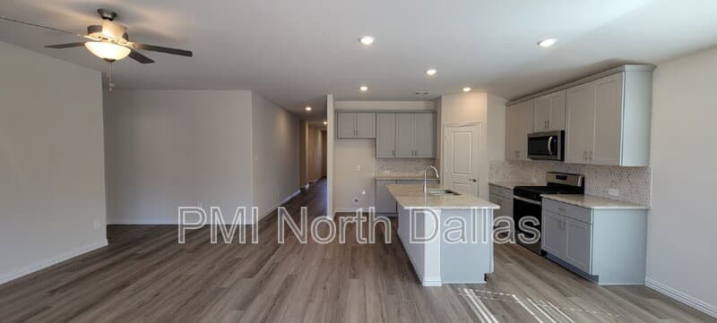 Fort Worth House: 10609 Potawatomi Lane