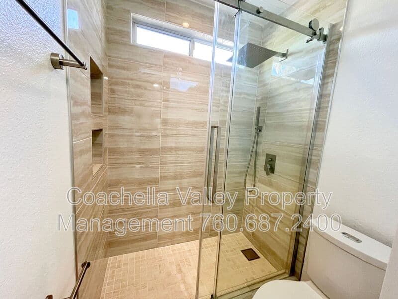 Palm Springs House: 372 W Dominguez Rd