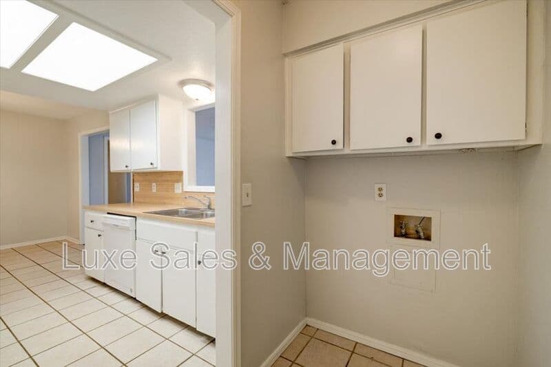 Oklahoma City House: 8302 NW 8th Street