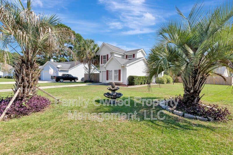 Summerville House: 106 Quest Street
