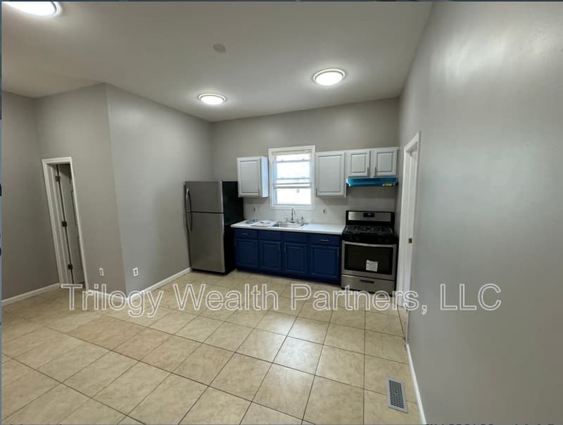 Newark Condo: 224 S. 7th Street - 1B