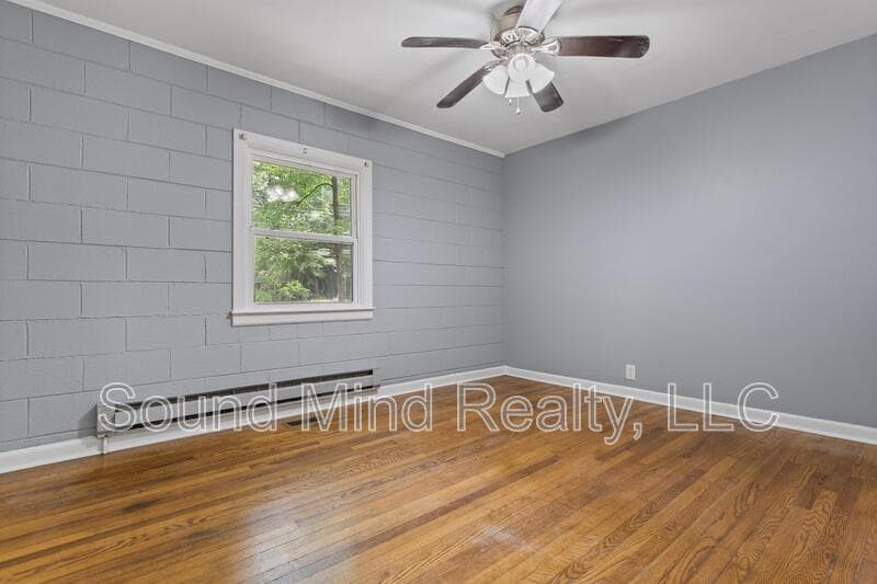 Raleigh House: 719 Woodland Rd
