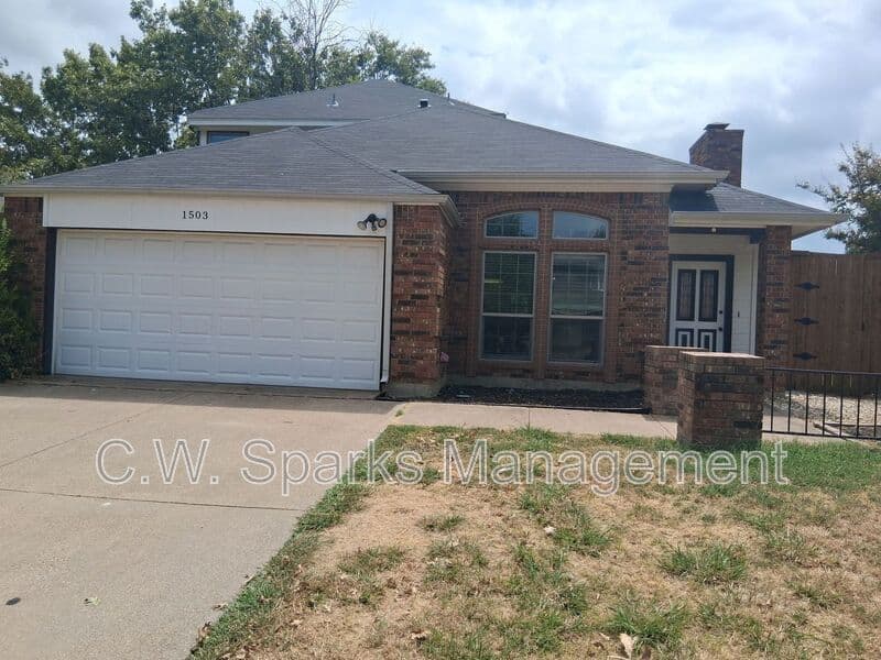 Grapevine House: 1503 Laguna Vista Way