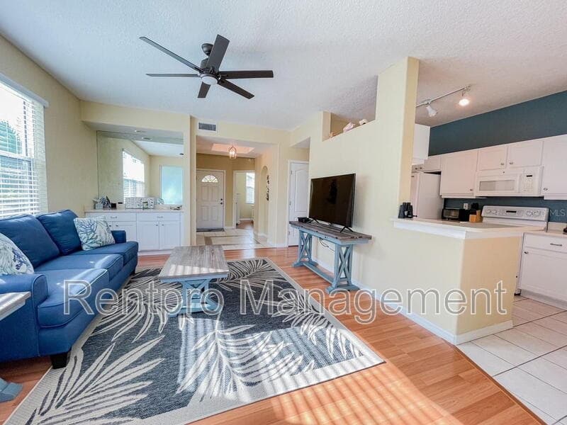 Venice Condo: 1802 Auburn Lakes