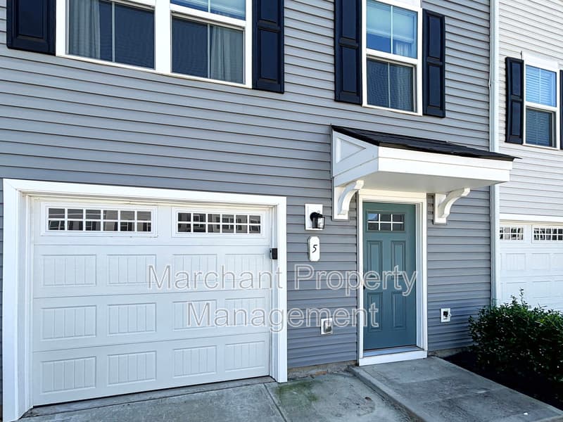 Greenville Townhome: 5 Verdant Leaf Way