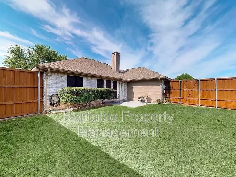 Frisco House: 8310 Hidden Spring Dr.