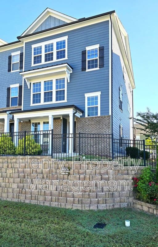 Apex House: 1639 Wimberly Road