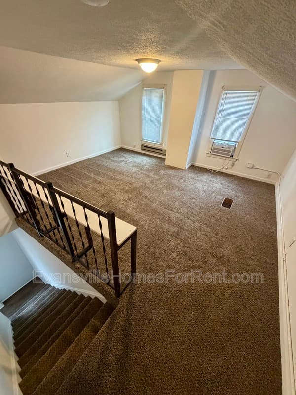 Evansville House: 111 E. Eichel