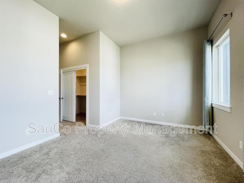 Beaverton House: 17153 SW Woodpecker Ln