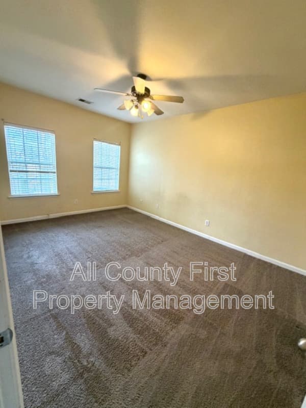 Lithonia House: 1368 Rogers Trce