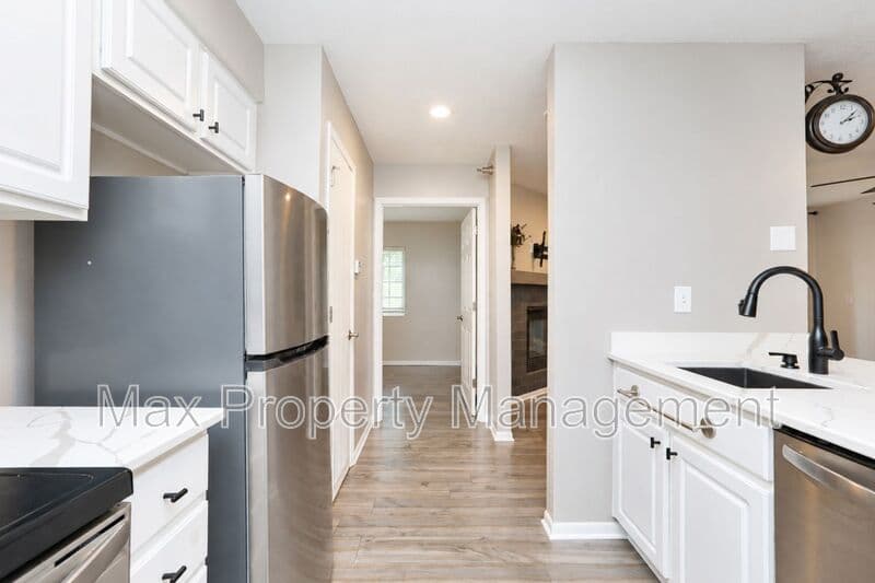 West Des Moines Condo: 6440 Ep True Pkwy