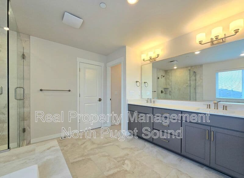 Marysville House: 3200 84th Dr NE