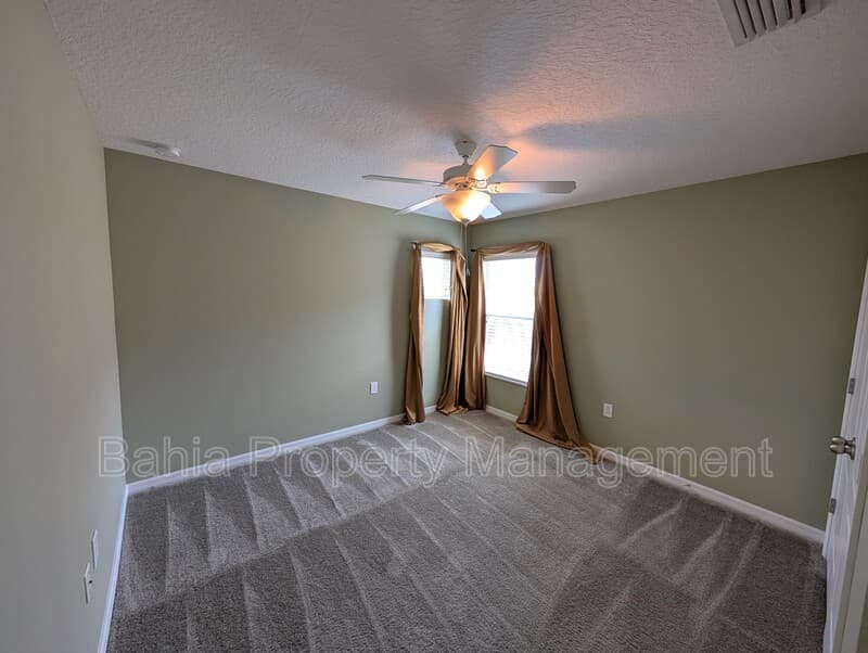 Tampa House: 7714 Landcare Ln