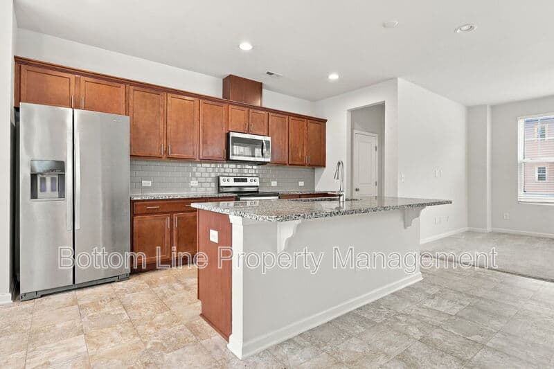 Apex Townhome: 1421 Salem Creek Dr