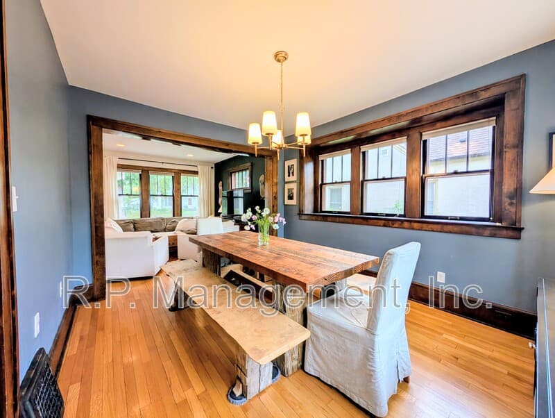 Minneapolis House: 2330 Mckinley St NE