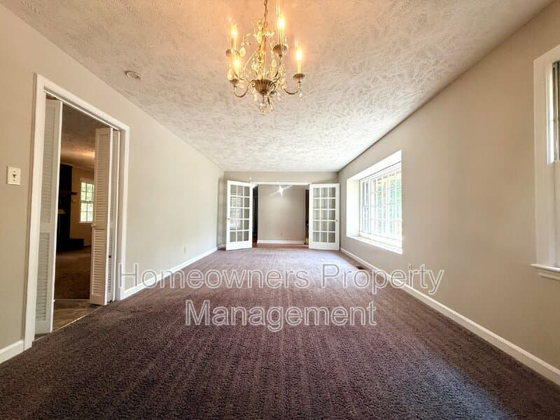 Fayetteville House: 1525 Trevino Dr