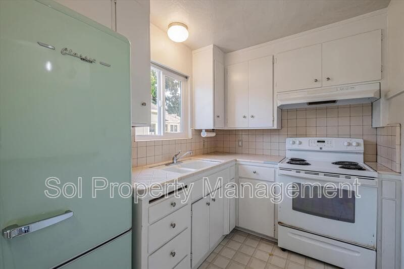Santa Cruz Condo: 515 Cayuga Street