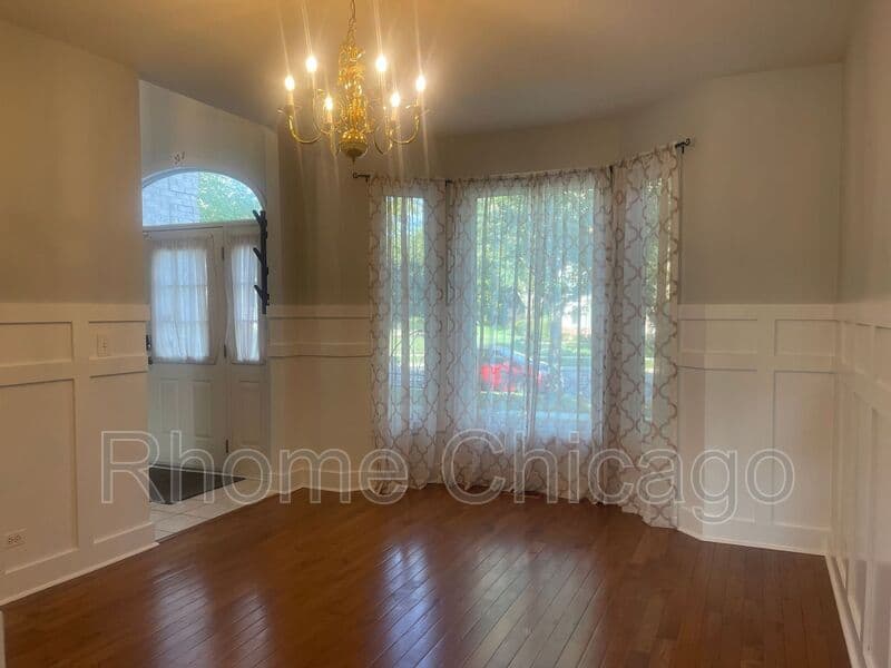 Carol Stream House: 1034 Idaho St.
