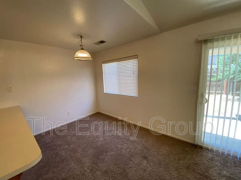 Visalia House: 3848 East Oak Avenue