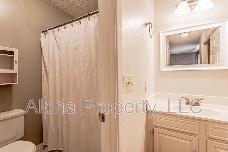 Taylors Condo: 812 Reid School Rd
