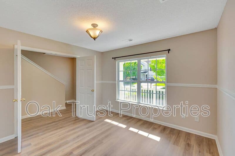Summerville House: 407 Cotton Hope Lane