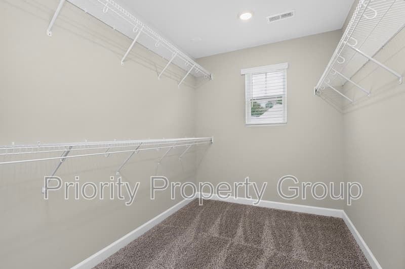 Charlotte House: 11210 Broadbent Court