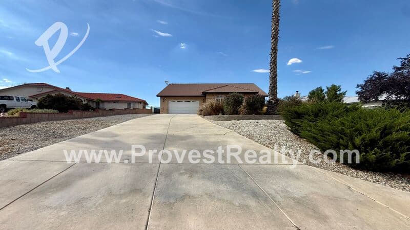 Hesperia House: 7146 Amanda Way