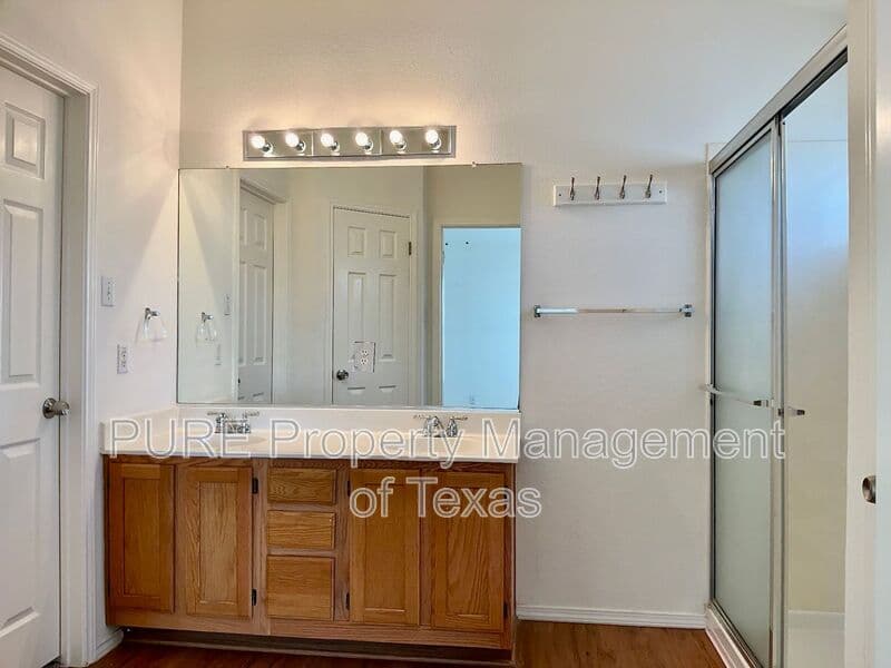 Round Rock House: 3123 Jazz St