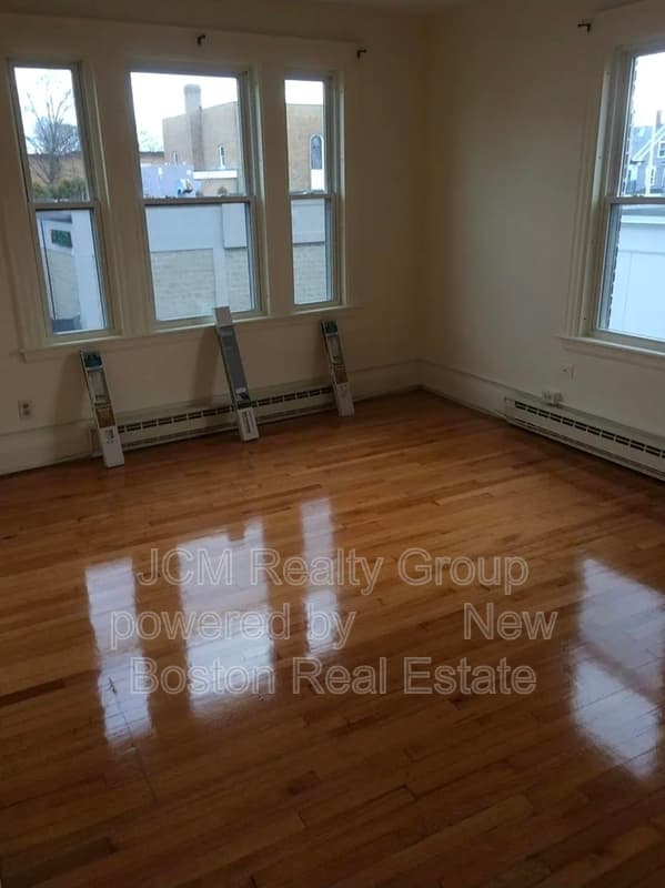 Lynn Condo: 203 Lewis St