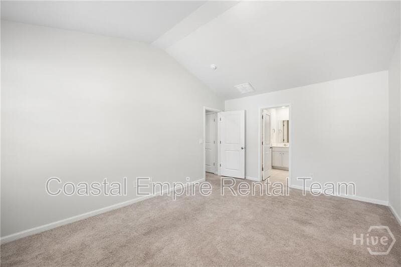 Richmond Hill House: 295 Coby Lane