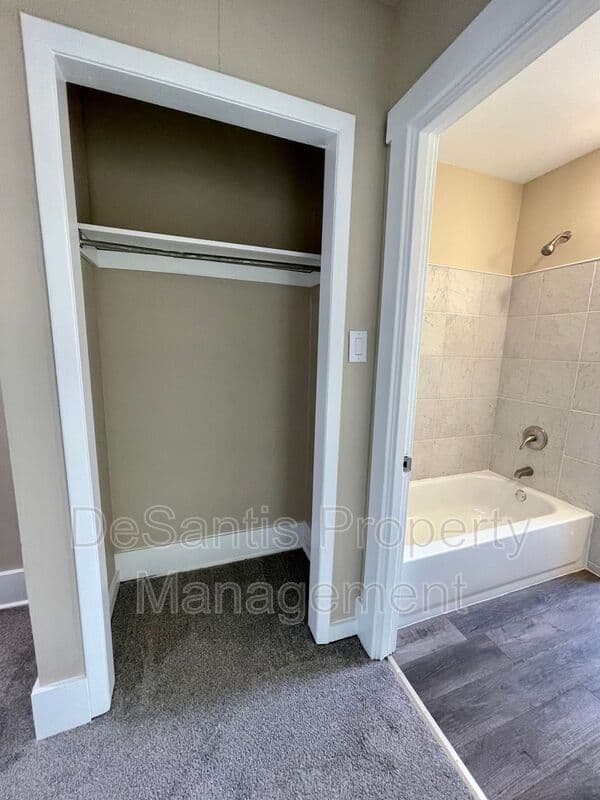 Brackenridge House: 724 East 7th Avenue