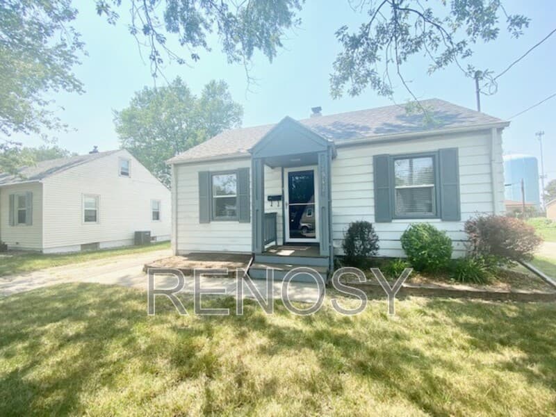Des Moines House: 3942 57th Street