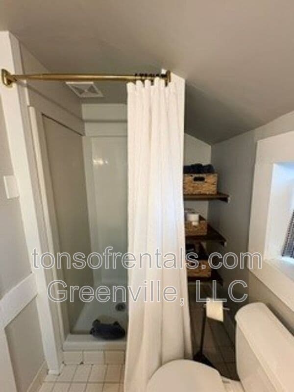 Greenville House: 3 Frost Street