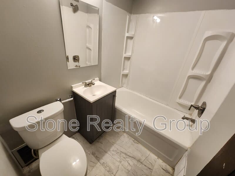 Terre Haute Condo: 1609 South 5th Street