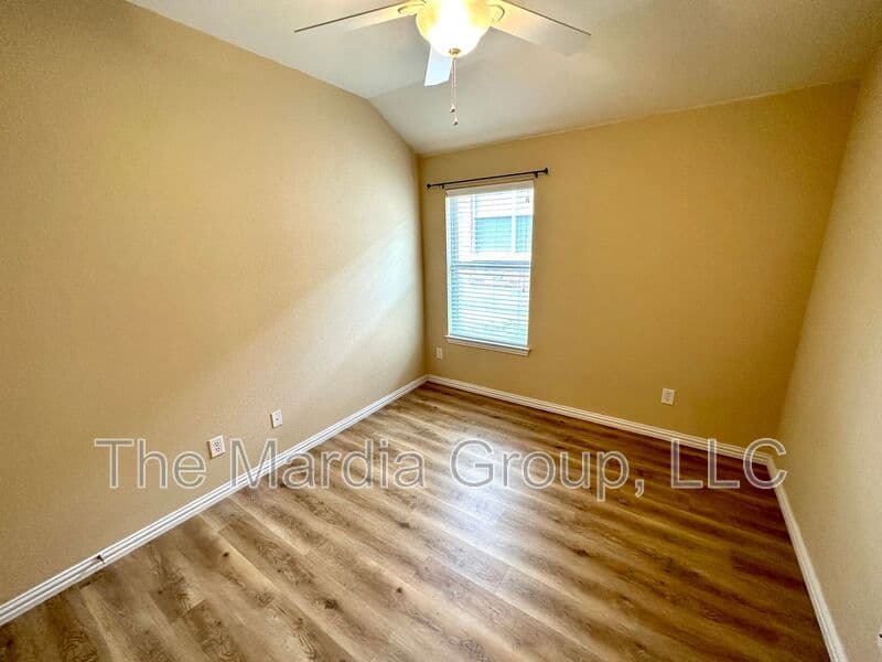 Princeton House: 221 Creekwood
