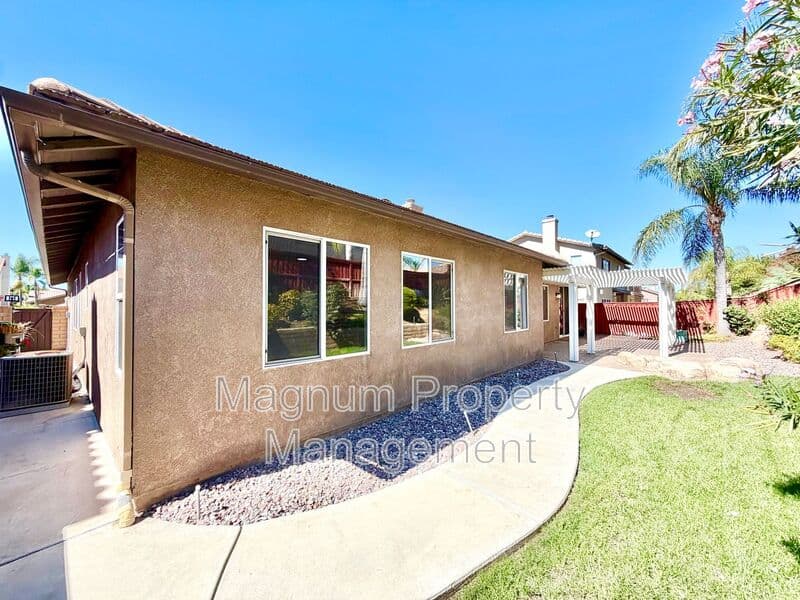 Winchester House: 35186 Orchid Dr