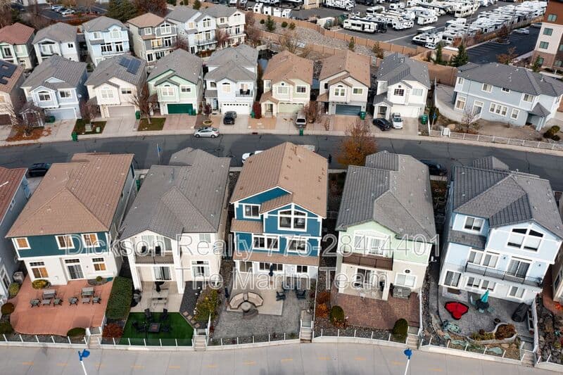Sparks House: 1165 Harbour Cove Court