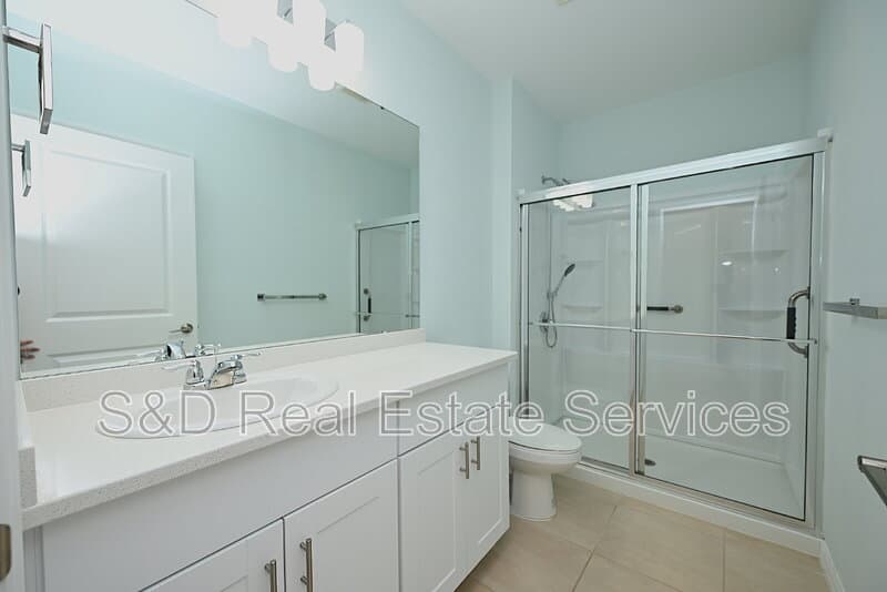 Lakeland House: 2028 Rosewood Cir