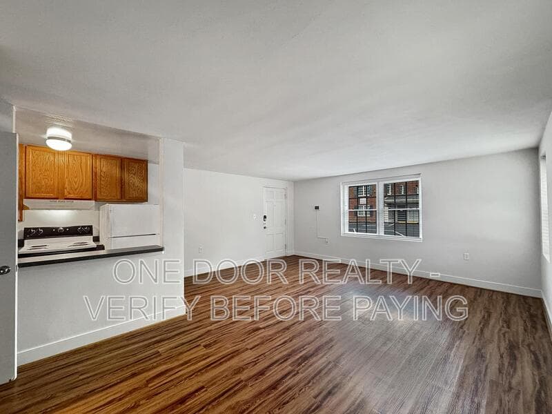 Williamsburg Condo: 732 Scotland Street