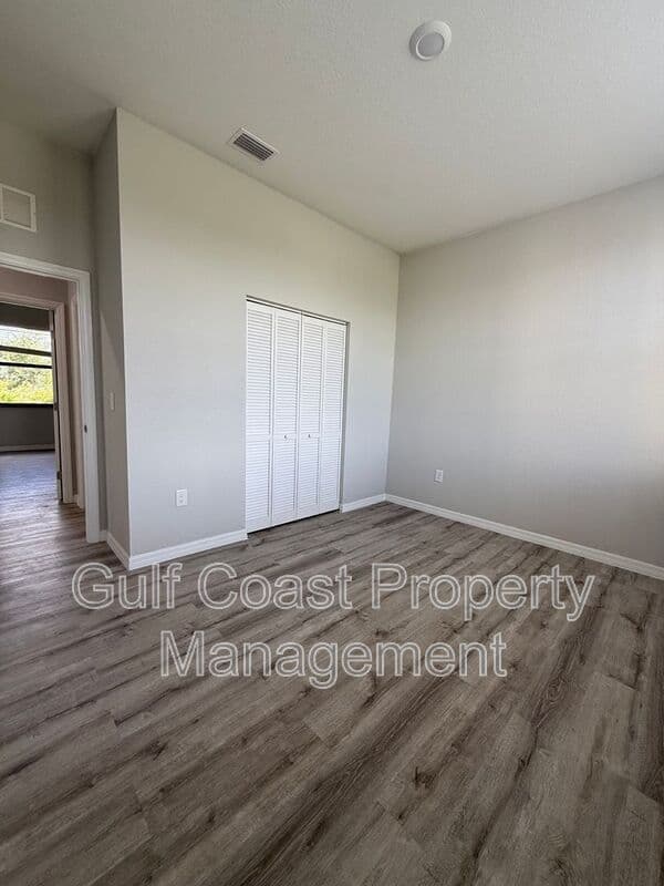 Lehigh Acres House: 3103 58th St W