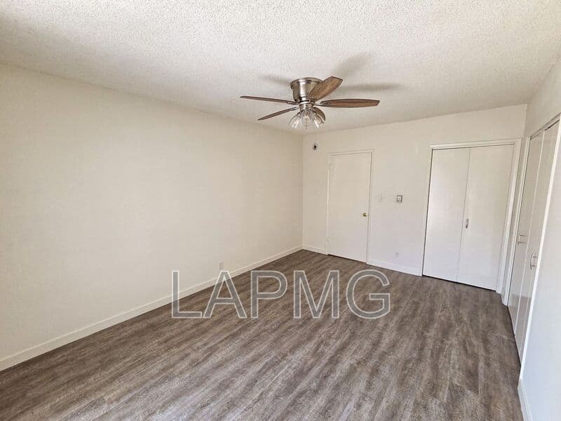 Los Angeles House: 8570 Gregory Way