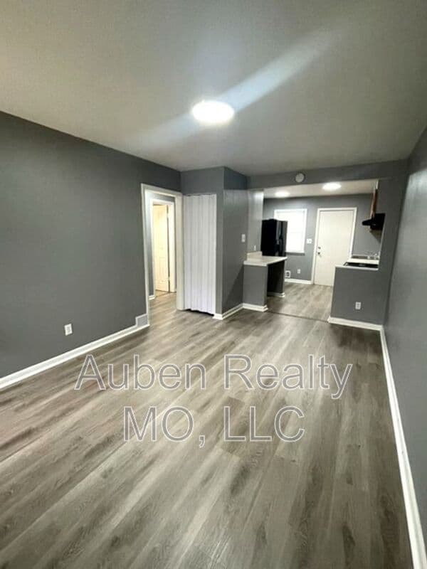 Kansas City Condo: 3143 Puckett Rd