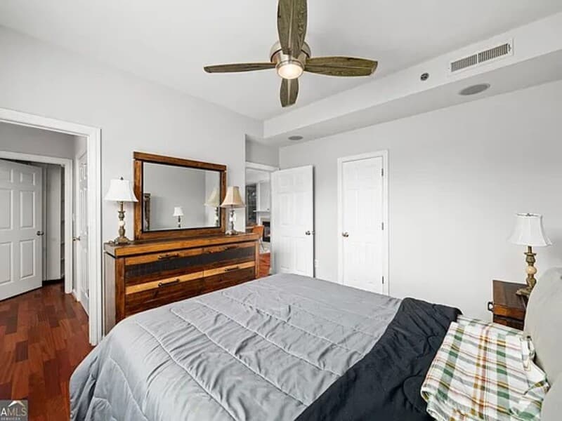Atlanta Condo: 1735 Peachtree Street NE #428