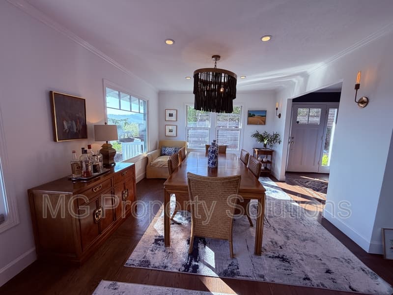 Mill Valley House: 74 Bay Vista Drive