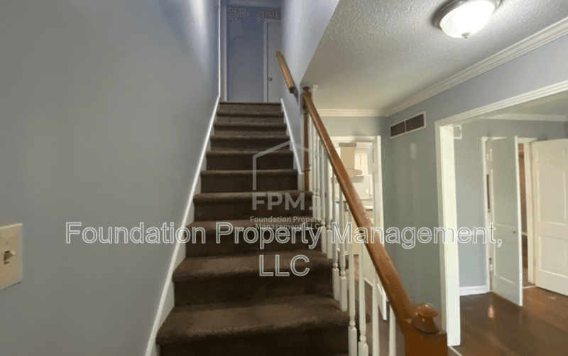 Memphis House: 3083 Dothan Street