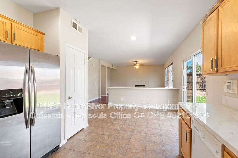 Menifee House: 29055 Emerald Cir.