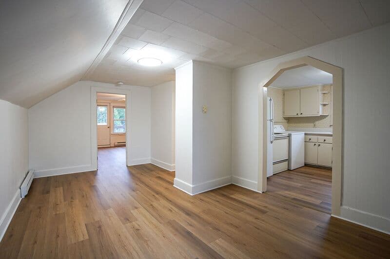 West Springfield Condo: 2385 Westfield St